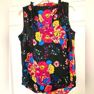 Summer sleeveless blouse, size M